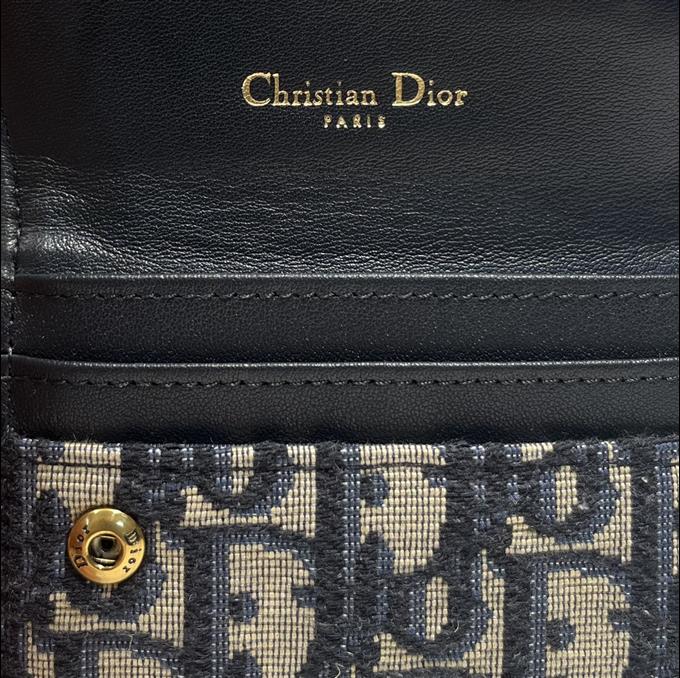 2025228Y 170P182139702